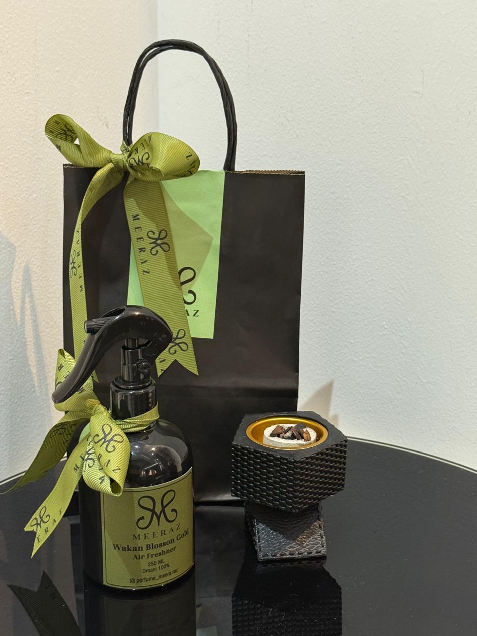 Oud muattar gold
